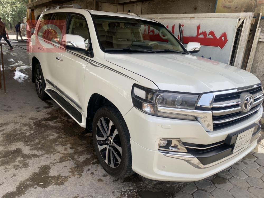 تويوتا لاندكروزر